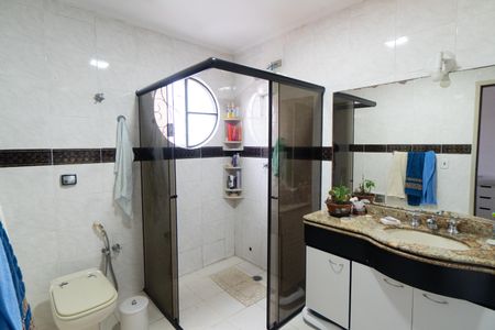 Banheiro da Suíte 1 de casa à venda com 4 quartos, 230m² em Jardim Prudência, São Paulo