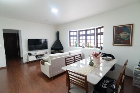 Sala 1 de casa à venda com 4 quartos, 230m² em Jardim Prudência, São Paulo