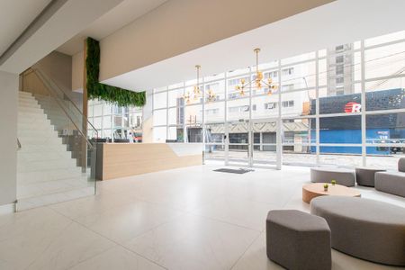 Studio para alugar com 20m², 1 quarto e sem vaga Studio para alugar com 20m², 1 quarto e sem vagaHall de entrada