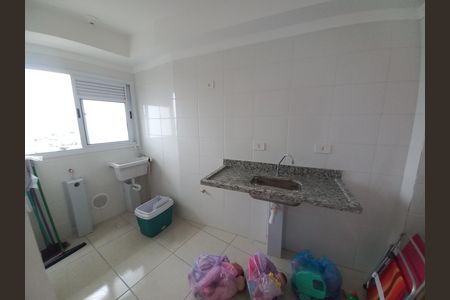 Cozinha de apartamento para alugar com 2 quartos, 46m² em Parque Sao Vicente, São Vicente