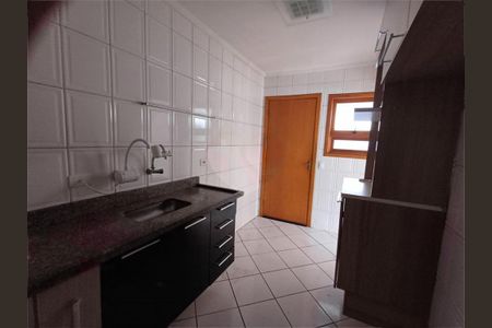 Casa à venda com 3 quartos, 95m² em Vila Mazzei, São Paulo