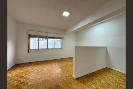Studio para alugar com 40m², 1 quarto e 1 vaga Studio para alugar com 40m², 1 quarto e 1 vagaQuarto / Sala