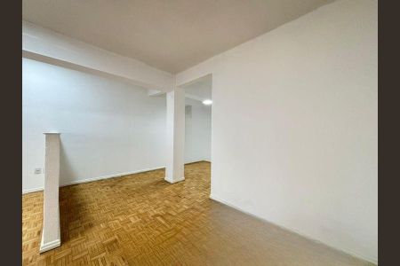 Studio para alugar com 40m², 1 quarto e 1 vaga Studio para alugar com 40m², 1 quarto e 1 vagaQuarto / Sala