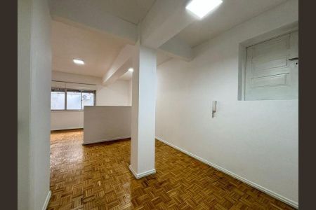 Studio para alugar com 40m², 1 quarto e 1 vaga Studio para alugar com 40m², 1 quarto e 1 vagaQuarto / Sala