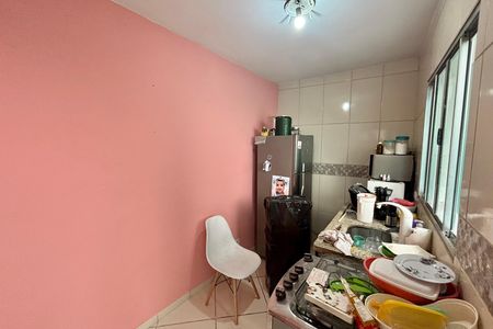 Cozinha  de casa para alugar com 1 quarto, 50m² em Jardim Maringa, São Paulo