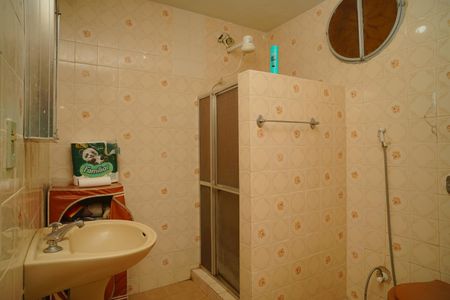 Casa para alugar com 480m², 4 quartos e 3 vagas Casa para alugar com 480m², 4 quartos e 3 vagasBanheiro 1