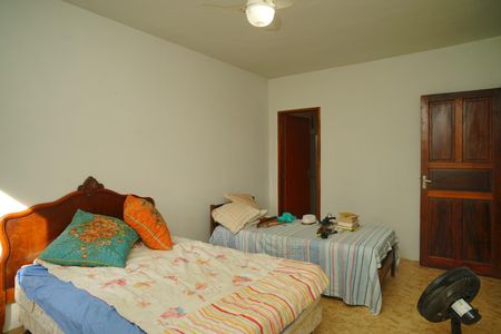 Casa para alugar com 480m², 4 quartos e 3 vagas Casa para alugar com 480m², 4 quartos e 3 vagasSuíte