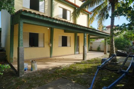 Casa para alugar com 480m², 4 quartos e 3 vagas Casa para alugar com 480m², 4 quartos e 3 vagasQuintal