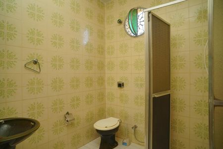 Casa para alugar com 480m², 4 quartos e 3 vagas Casa para alugar com 480m², 4 quartos e 3 vagasBanheiro 2