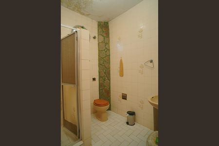 Casa para alugar com 480m², 4 quartos e 3 vagas Casa para alugar com 480m², 4 quartos e 3 vagasBanheiro da Suíte