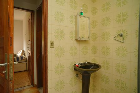 Casa para alugar com 480m², 4 quartos e 3 vagas Casa para alugar com 480m², 4 quartos e 3 vagasBanheiro 2