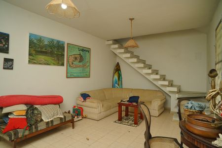 Casa para alugar com 480m², 4 quartos e 3 vagas Casa para alugar com 480m², 4 quartos e 3 vagasSala