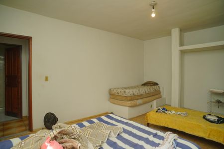 Casa para alugar com 480m², 4 quartos e 3 vagas Casa para alugar com 480m², 4 quartos e 3 vagasQuarto 1
