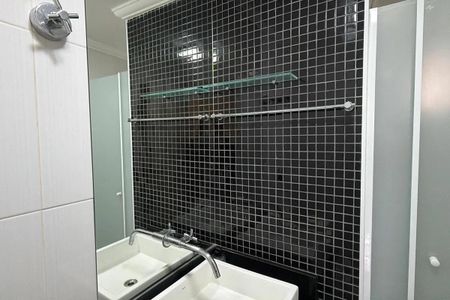 Apartamento à venda com 79m², 2 quartos e 1 vaga Apartamento à venda com 79m², 2 quartos e 1 vagaBanheiro