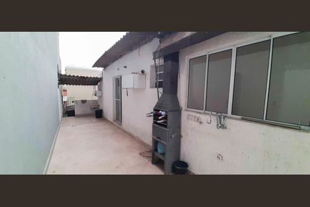 Casa para alugar com 127m², 2 quartos e 2 vagasQuintal