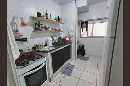 Cozinha de apartamento para alugar com 1 quarto, 52m² em Cambuí, Campinas