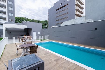 Apartamento para alugar com 17m², 1 quarto e sem vagaÁrea comum - Piscina