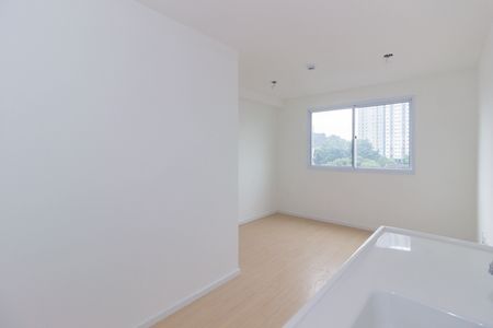 Cozinha de apartamento para alugar com 1 quarto, 17m² em Freguesia do Ó, São Paulo