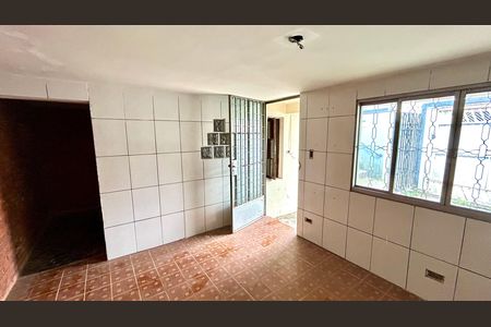 Casa para alugar com 250m², 4 quartos e 2 vagas Casa para alugar com 250m², 4 quartos e 2 vagasCozinha