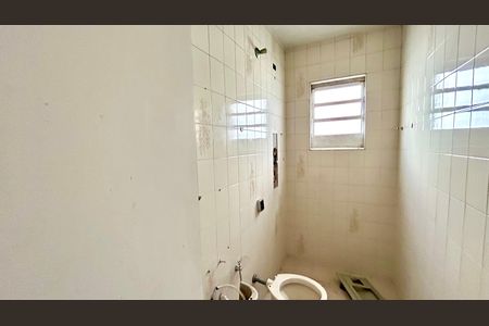 Casa para alugar com 250m², 4 quartos e 2 vagas Casa para alugar com 250m², 4 quartos e 2 vagasBanheiro 3