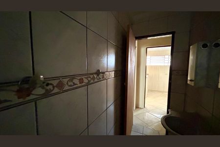 Casa para alugar com 250m², 4 quartos e 2 vagas Casa para alugar com 250m², 4 quartos e 2 vagasBanheiro 5