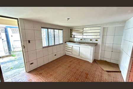 Casa para alugar com 250m², 4 quartos e 2 vagas Casa para alugar com 250m², 4 quartos e 2 vagasCozinha