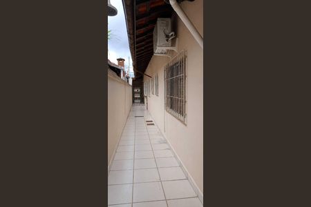 Casa para alugar com 104m², 2 quartos e 2 vagas Casa para alugar com 104m², 2 quartos e 2 vagasÁrea externa