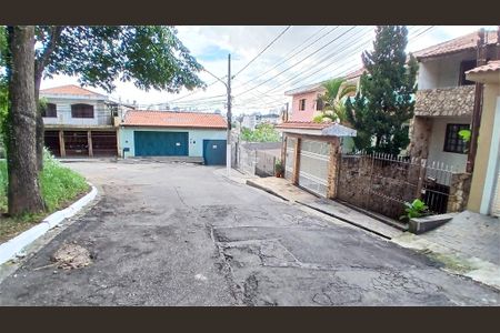 Casa à venda com 225m², 3 quartos e 6 vagas