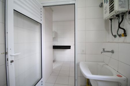 Apartamento à venda com 97m², 3 quartos e 2 vagas Apartamento à venda com 97m², 3 quartos e 2 vagasÁrea de Serviço