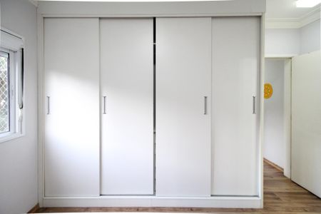 Apartamento à venda com 97m², 3 quartos e 2 vagas Apartamento à venda com 97m², 3 quartos e 2 vagasSuíte