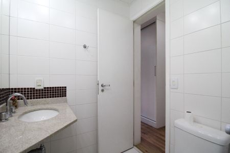 Apartamento à venda com 97m², 3 quartos e 2 vagas Apartamento à venda com 97m², 3 quartos e 2 vagasBanheiro da Suíte