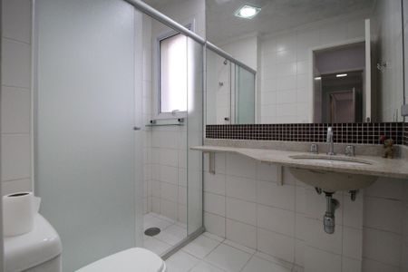 Apartamento à venda com 97m², 3 quartos e 2 vagas Apartamento à venda com 97m², 3 quartos e 2 vagasBanheiro da Suíte