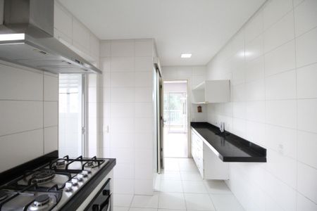 Apartamento à venda com 97m², 3 quartos e 2 vagas Apartamento à venda com 97m², 3 quartos e 2 vagasCozinha
