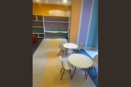Apartamento à venda com 34m², 2 quartos e sem vagaÁrea externa