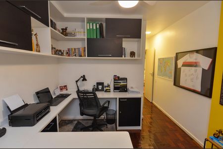 Apartamento à venda com 140m², 4 quartos e 2 vagas Apartamento à venda com 140m², 4 quartos e 2 vagasQuarto 3