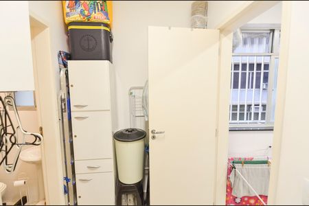 Apartamento à venda com 140m², 4 quartos e 2 vagas Apartamento à venda com 140m², 4 quartos e 2 vagasQuarto de Serviço