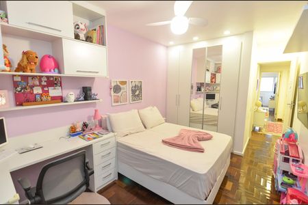Apartamento à venda com 140m², 4 quartos e 2 vagas Apartamento à venda com 140m², 4 quartos e 2 vagasQuarto 2