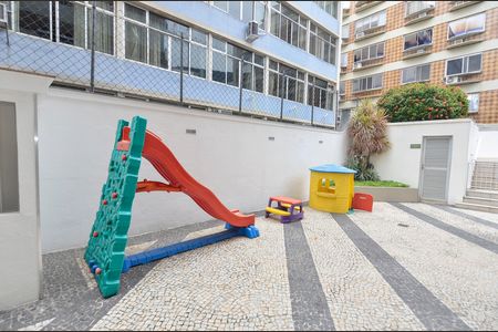 Apartamento à venda com 140m², 4 quartos e 2 vagas Apartamento à venda com 140m², 4 quartos e 2 vagasÁrea comum