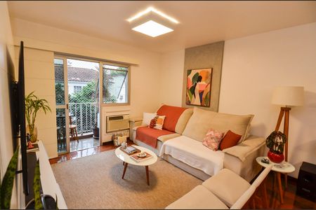 Apartamento à venda com 140m², 4 quartos e 2 vagas Apartamento à venda com 140m², 4 quartos e 2 vagasSala