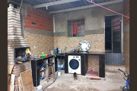 Casa à venda com 1 quarto, 100m² em Vila Serralheiro, São Paulo