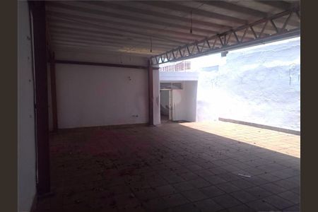 Casa à venda com 439m², 3 quartos e 4 vagas