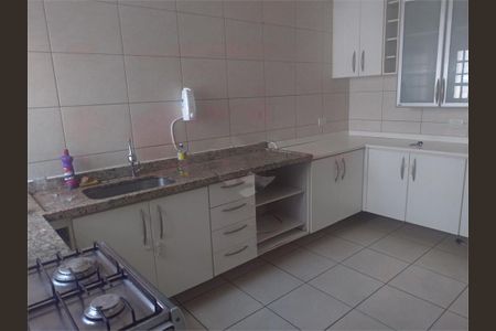 Casa à venda com 3 quartos, 439m² em Vila Baruel, São Paulo
