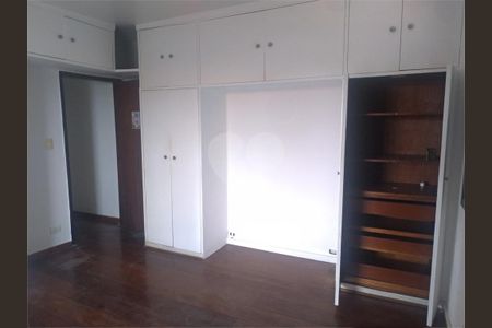Casa à venda com 3 quartos, 439m² em Vila Baruel, São Paulo