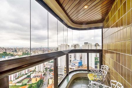 Apartamento à venda com 254m², 4 quartos e 4 vagas