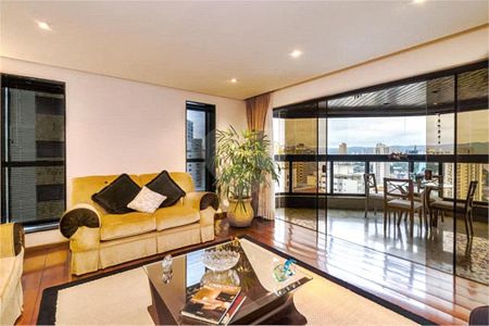 Apartamento à venda com 254m², 4 quartos e 4 vagas