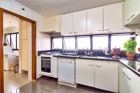 Apartamento à venda com 254m², 4 quartos e 4 vagas
