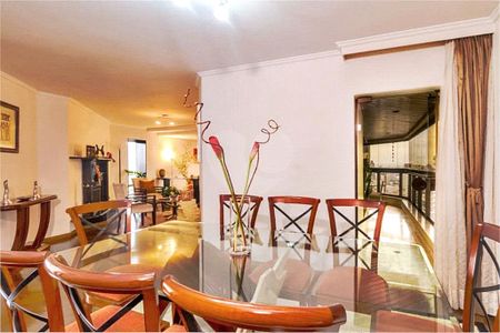 Apartamento à venda com 254m², 4 quartos e 4 vagas