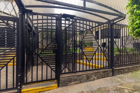 Apartamento à venda com 80m², 2 quartos e 1 vaga Apartamento à venda com 80m², 2 quartos e 1 vagaFachada