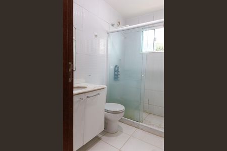 Casa de condomínio para alugar com 126m², 4 quartos e 2 vagas Casa de condomínio para alugar com 126m², 4 quartos e 2 vagasBanheiro