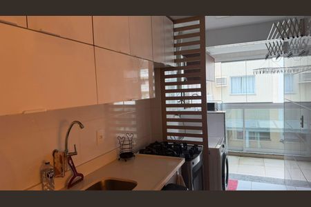 Apartamento à venda com 72m², 2 quartos e 1 vaga Apartamento à venda com 72m², 2 quartos e 1 vagaCozinha